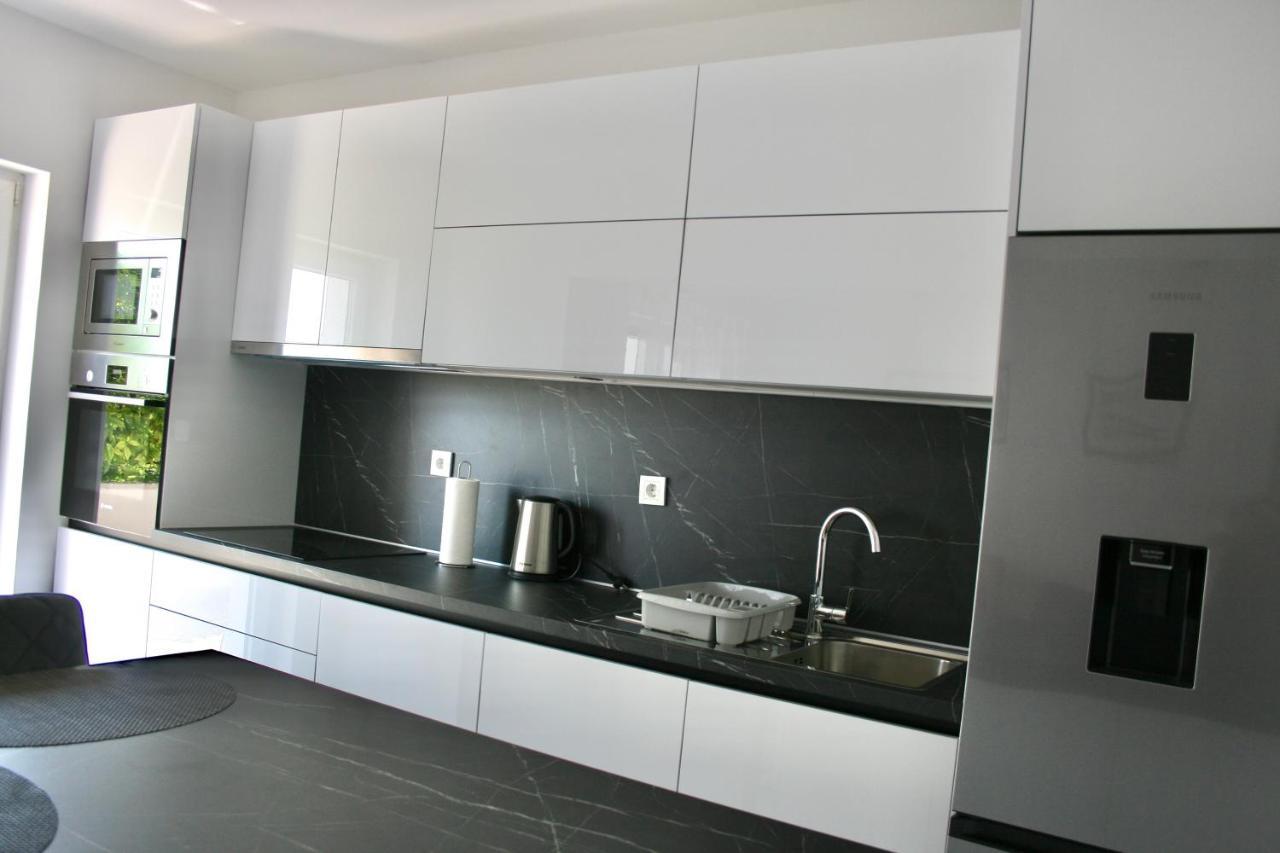 Apartments Antea Трогір Екстер'єр фото