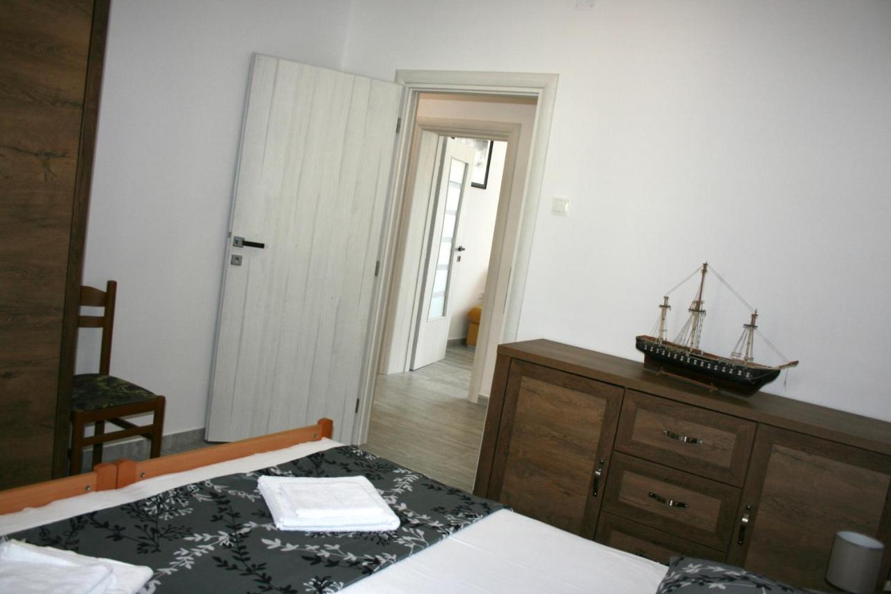 Apartments Antea Трогір Екстер'єр фото
