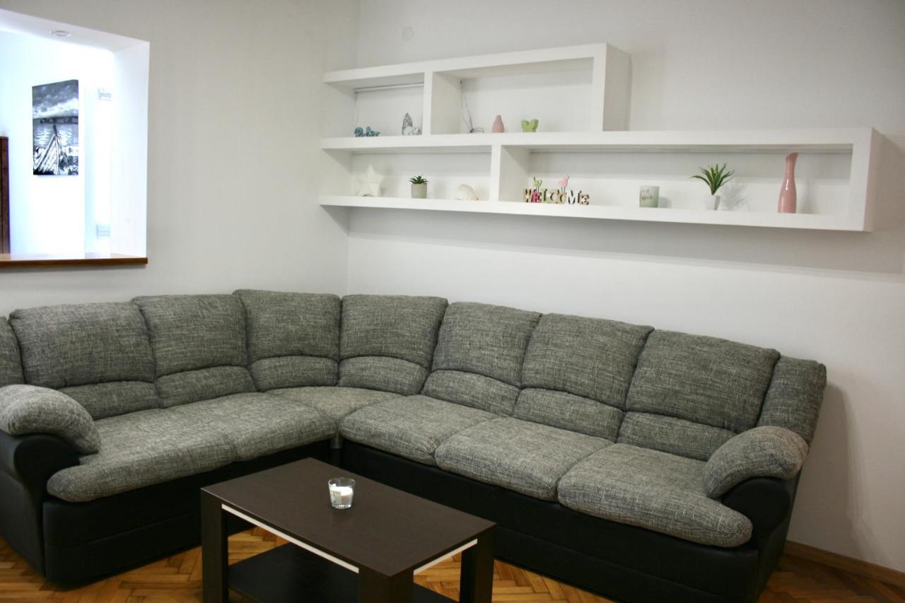 Apartments Antea Трогір Екстер'єр фото
