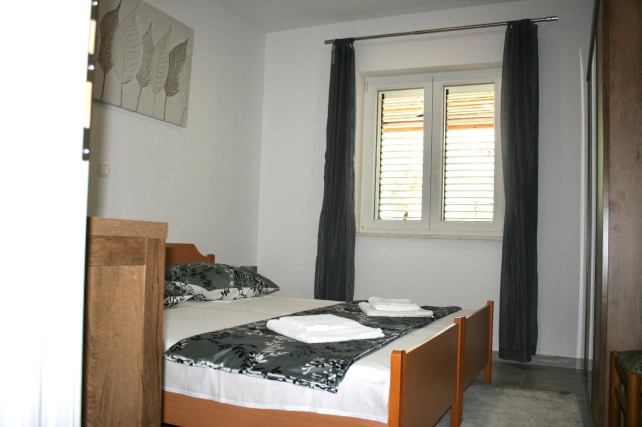 Apartments Antea Трогір Екстер'єр фото