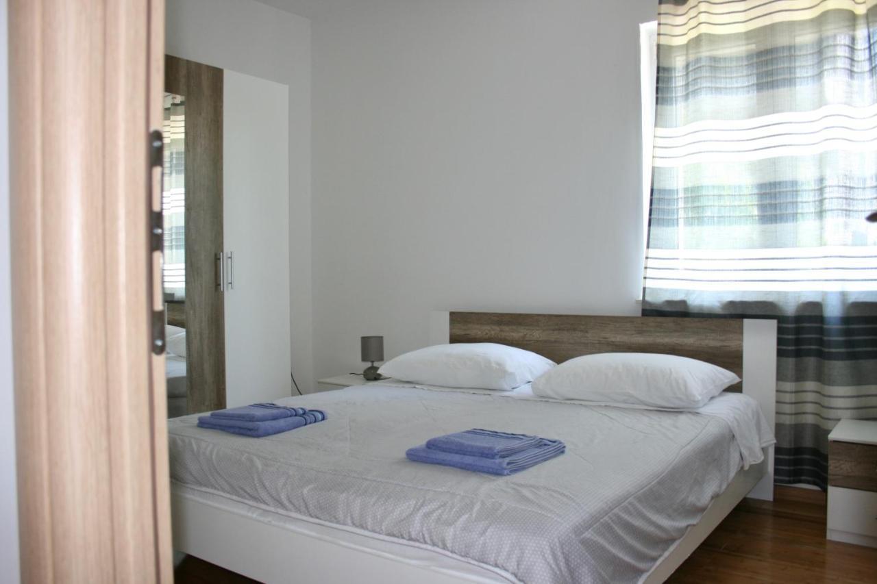 Apartments Antea Трогір Екстер'єр фото